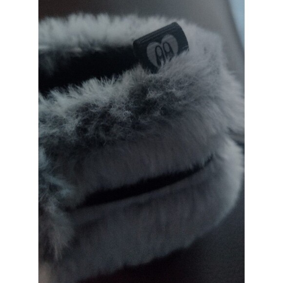 Faux Fur Baby Shoe Bundle 0-12 Months - Picture 3 of 8